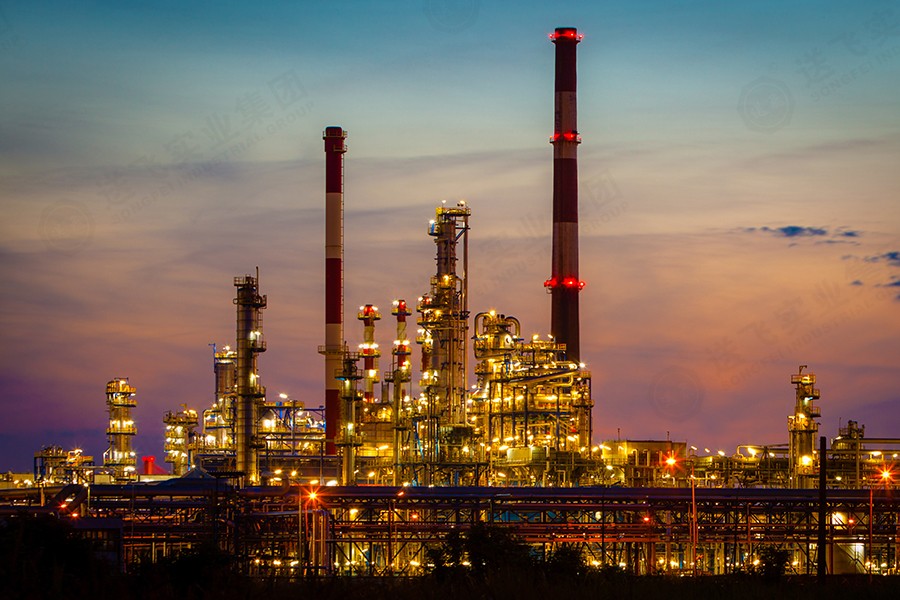 在夜晚，我們怎樣識別哪些燈具是航空障礙燈？